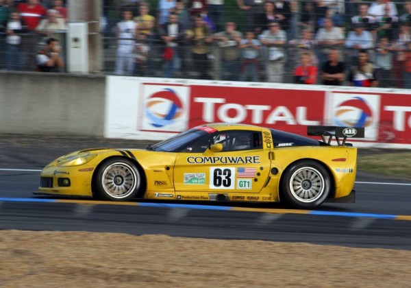 Johnny O’Connell at speed at Le Mans in 2005.  [Photo by Jack Webster]