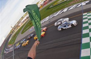 The field sees the green flag to start the 2016 Quaker State 400 at Kentucky Speedway. [Photo by Drew Hallowell/NASCAR via Getty Images]
